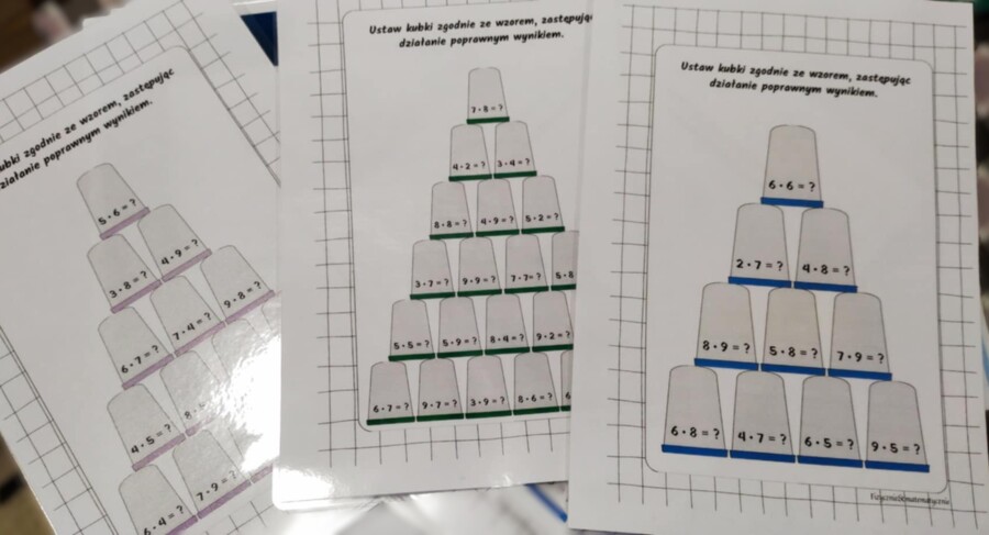 Kubeczkowe wieże - tabliczka mnożenia (73 strony)