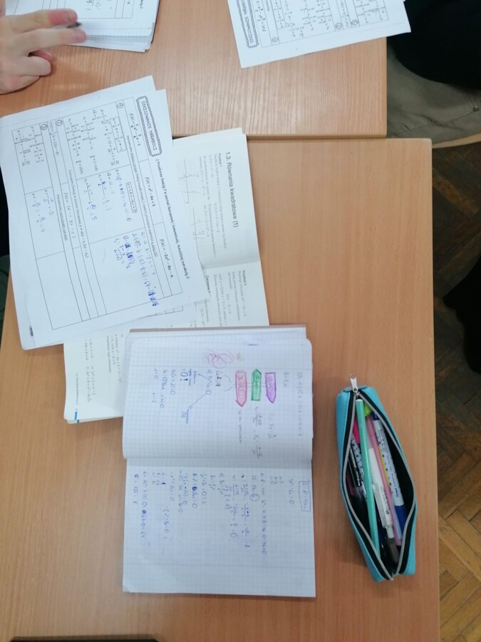 Szkicowanie paraboli - modelowanie