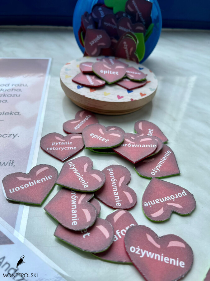 Walentynki - zestaw wierszy - środki stylistyczne - serduszka do zaznaczania