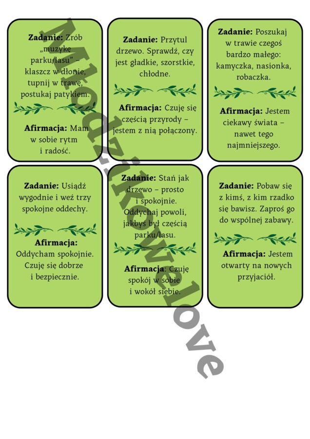 Karty mocy w lesie i parku