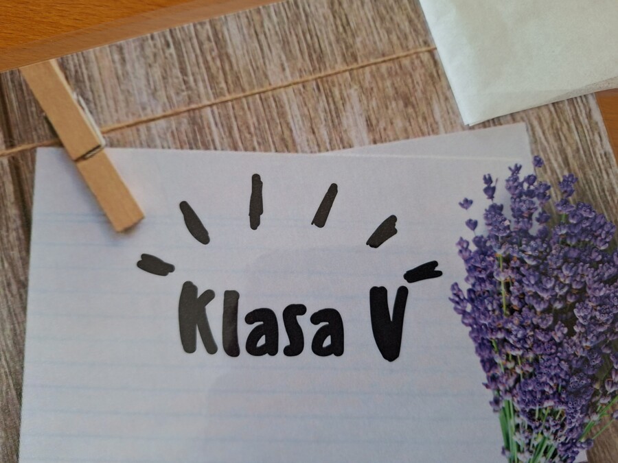 Klasa 5 - witacz, tabliczka na drzwi