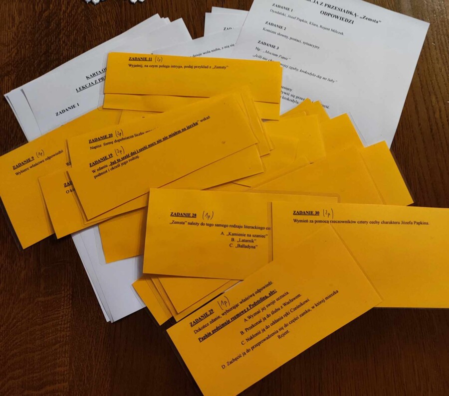 Zemsta - Lekcja z przesiadką- pytania egzaminacyjne