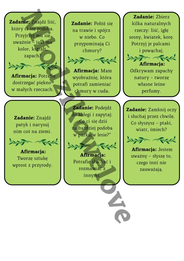 Karty mocy w lesie i parku