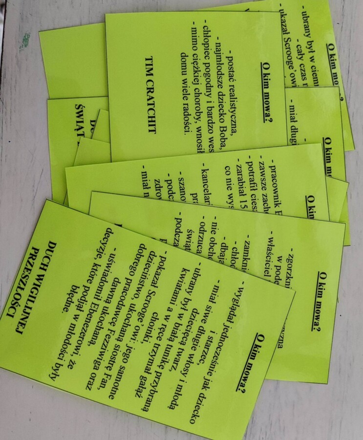 Opowieść wigilijna - O kim mowa?