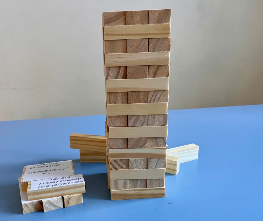 Pytania na koniec klasy 6 - różne - gra