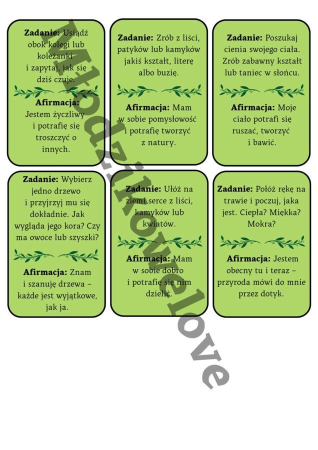 Karty mocy w lesie i parku