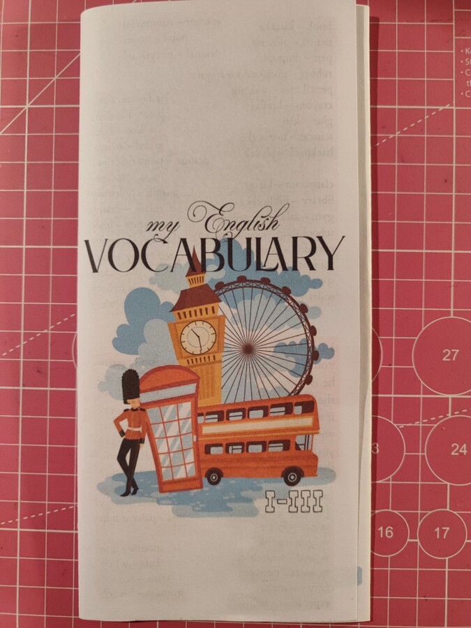 Broszurka - słówka - język angielski - klasy 1-3 - SuperHeroes