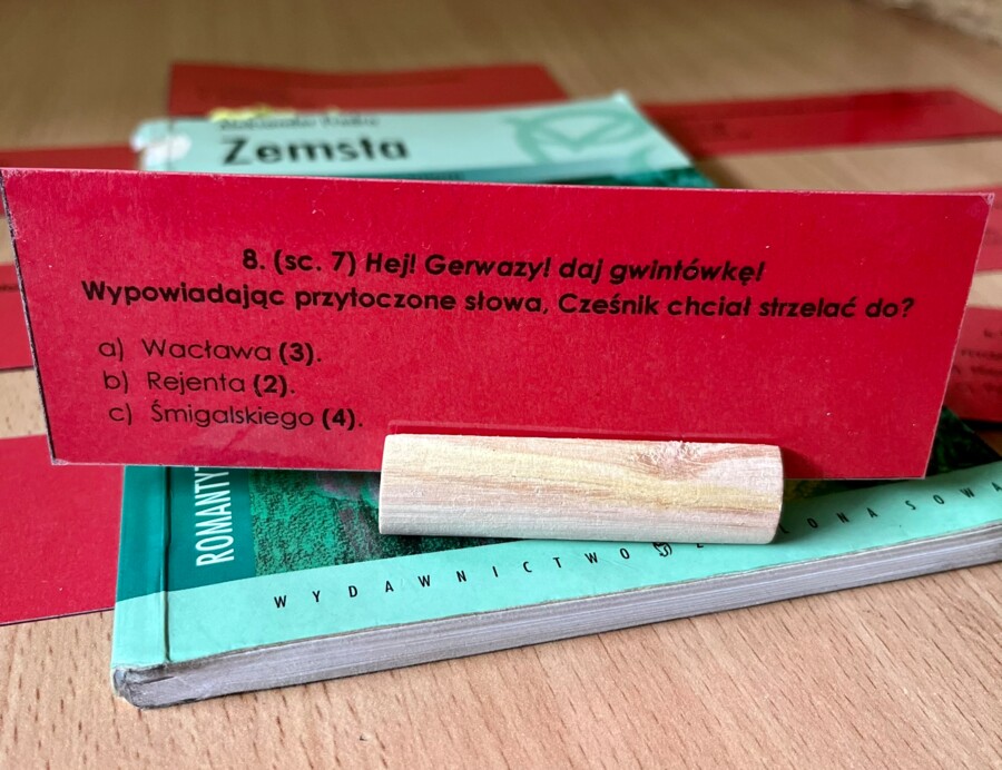 Quiz kołowy - Zemsta - zamiast kartkówki