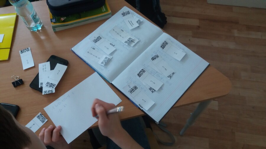Matematyka. Równania w qr kodach