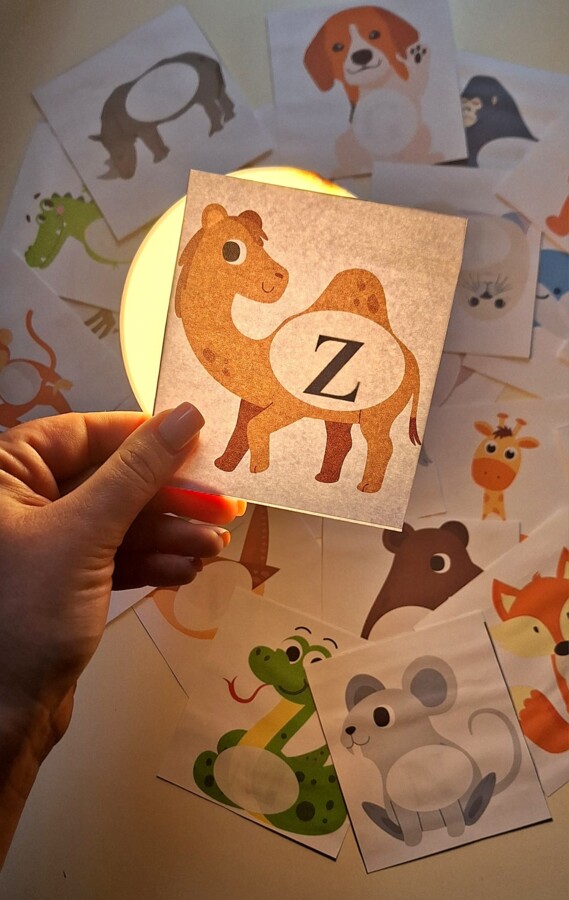 Zabawa latarkowa UKRYTE LITERKI