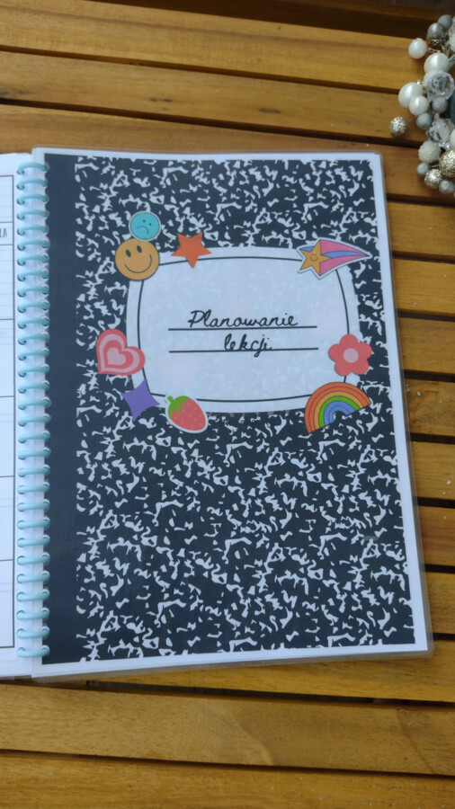 Okładki plannera/notatnika nauczyciela - wzory 2025/2026 (uaktualnione oraz nowe!)