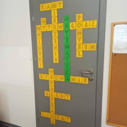 MATERIAŁY DEKORACYJNO-DYDAKTYCZNE DO SALI MATEMATYCZNEJ