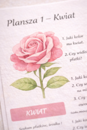 Mały ogrodnik: róża, jagoda, liść