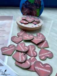 Walentynki - zestaw wierszy - środki stylistyczne - serduszka do zaznaczania