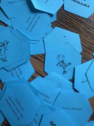 Mikołajek w plastrach miodu zamknięty