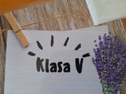 Klasa 5 - witacz, tabliczka na drzwi