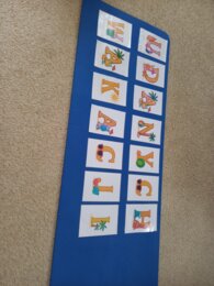 Gazetka: Napis: UDANYCH WAKACJI