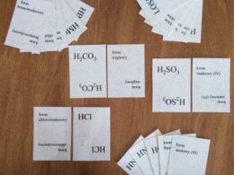 Klasa 8 Chemia. Kwasy. Czarny Piotruś.