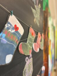 Polonistyczny kalendarz adwentowy dla klasy 7 i 8. Aż 43 zadania!