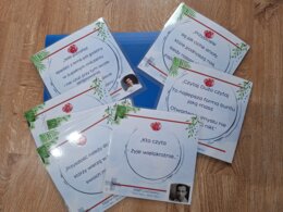 Gazetka - cytaty, sławni ludzie, sentencje, dekoracja sali lekcyjnej