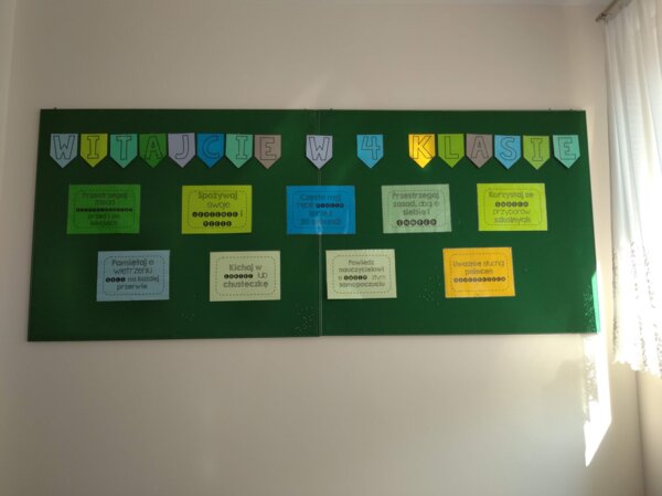 Baner na początek roku szkolnego i nagłówki na tablicę ogłoszeń