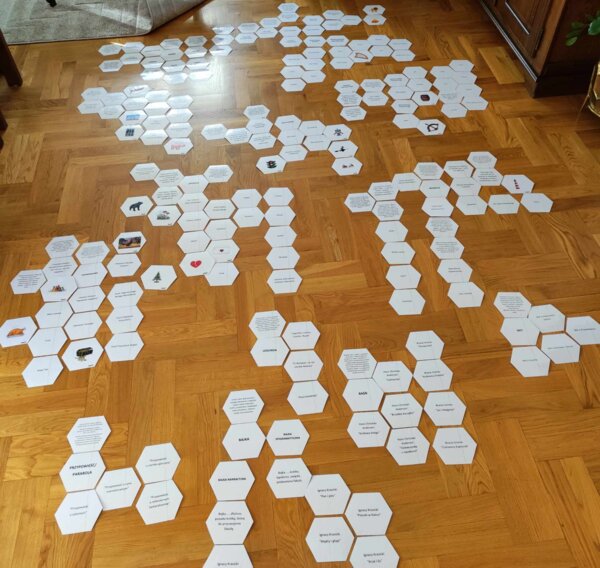 Epika w heksach edukacyjnych zamknięta