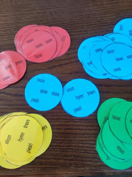 „Narodowe czytanie w kołach zamknięte”