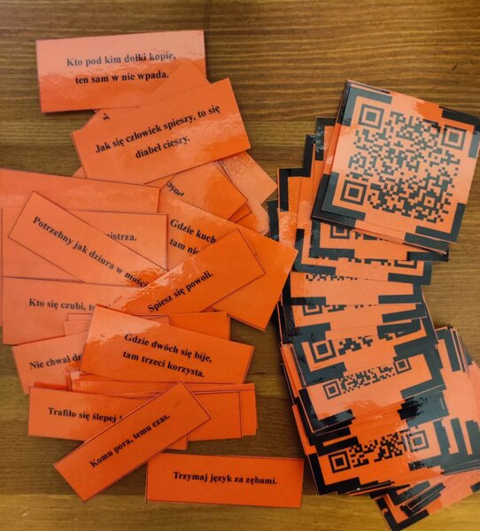 Przysłowia w kodach QR zamknięte