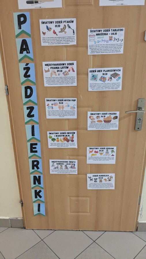 Gazetka na drzwi klasowe – święta nietypowe październik