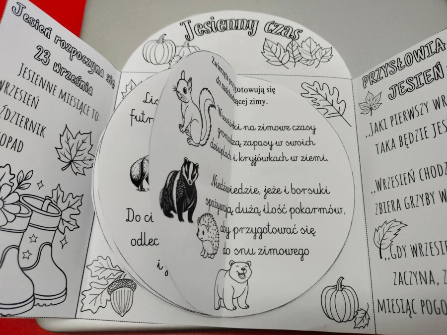 Jesienny czas- praca plastyczno-techniczna