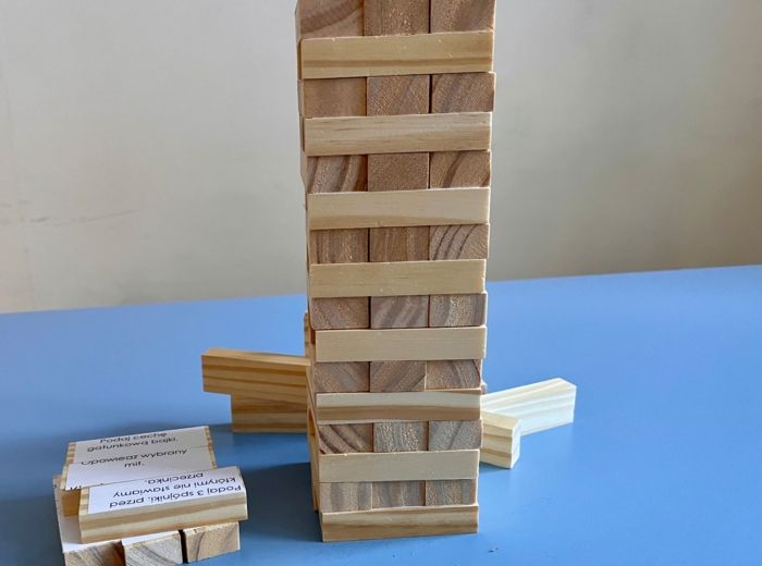 Pytania na koniec klasy 6 - różne - gra