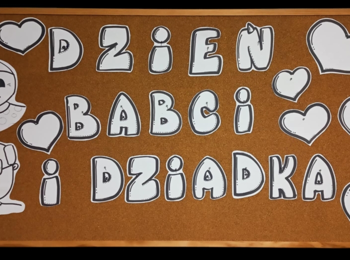 Gotowy zestaw dekoracyjny na Dzień Babci i Dziadka — czarno-biały PDF do druku