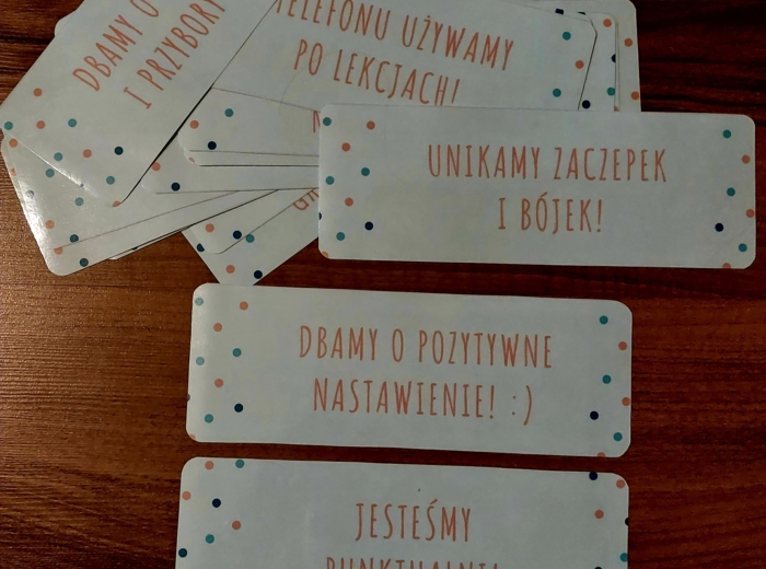 22 zasady klasowe na rozpoczęcie roku szkolnego etykiety napisy dekoracje