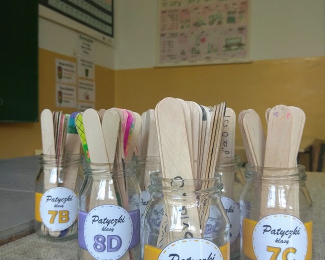 Etykiety na patyczki z imionami