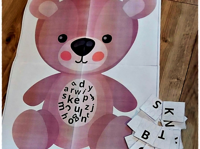 ZABAWY Z MISIEM - DZIEŃ PLUSZOWEGO MISIA