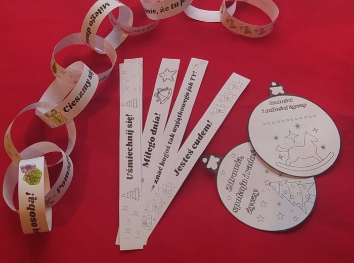 Dekoracje świąteczne z przesłaniem