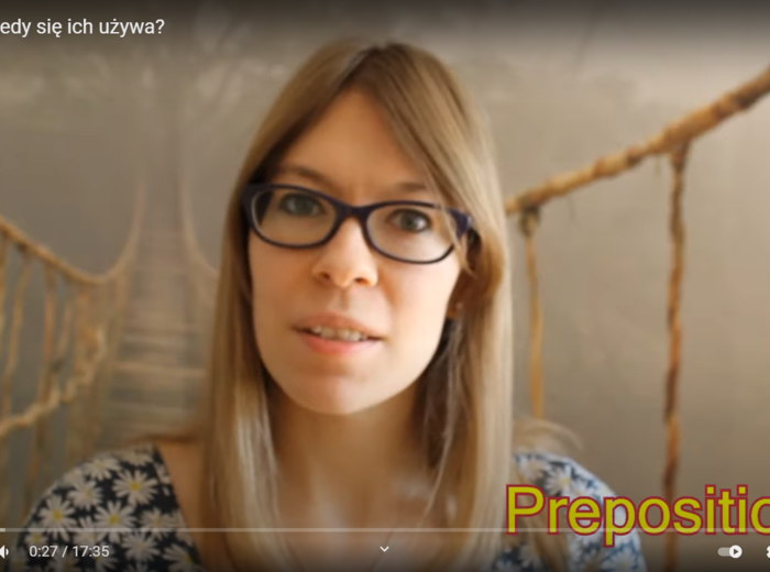At/On/In - Kiedy się ich używa? Prepositions w pigułce