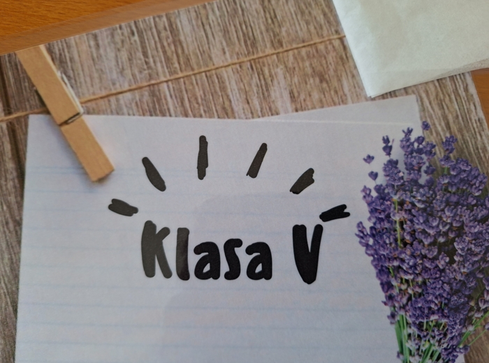 Klasa 5 - witacz, tabliczka na drzwi