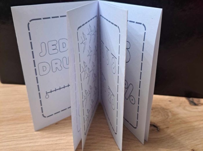 Książeczka ułamkowa - jedna druga. Ułamki zwykłe klasa 4,5