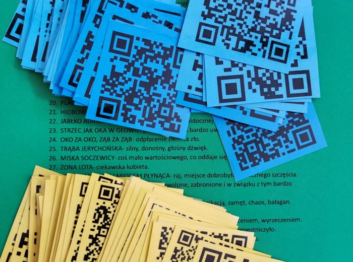 Biblizmy w kodach QR zamknięte