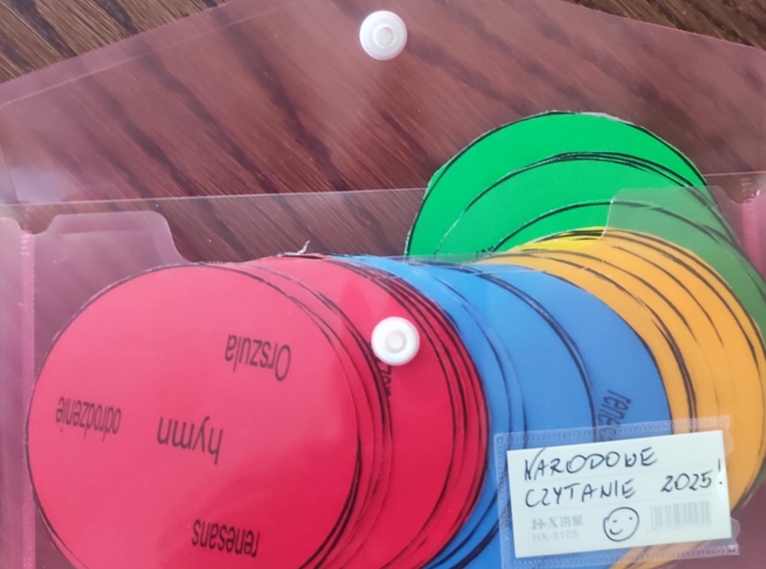 „Narodowe czytanie w kołach zamknięte”