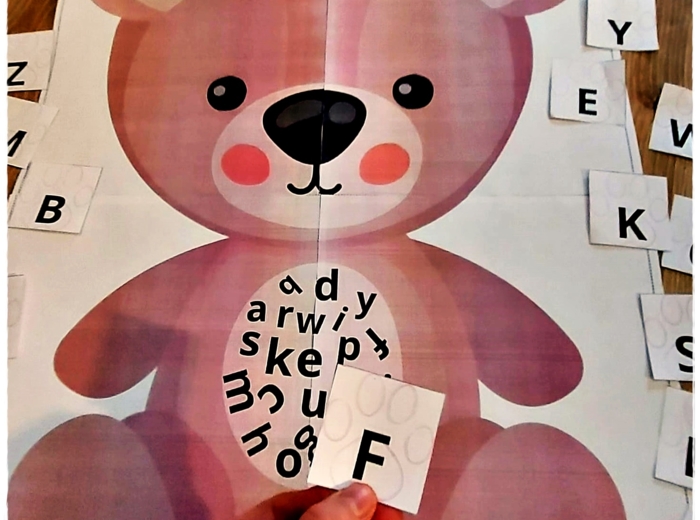 ZABAWY Z MISIEM - DZIEŃ PLUSZOWEGO MISIA