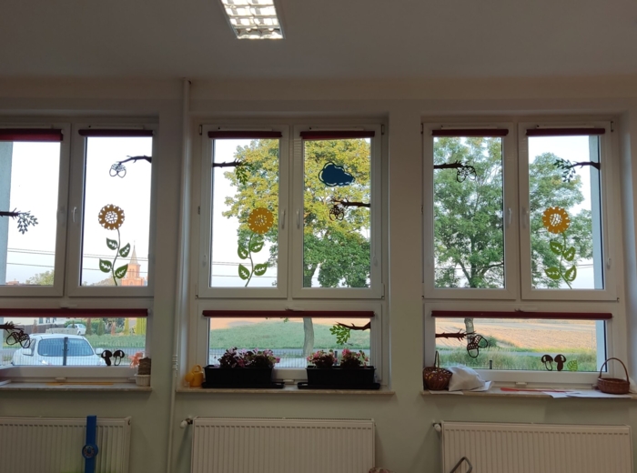 Jesienne szablony - dekoracja na okna