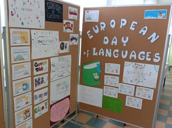 Europejski Dzień Językow - kolorowanki z powitaniem w różnych jezykach