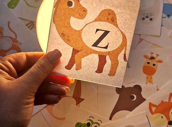 Zabawa latarkowa UKRYTE LITERKI