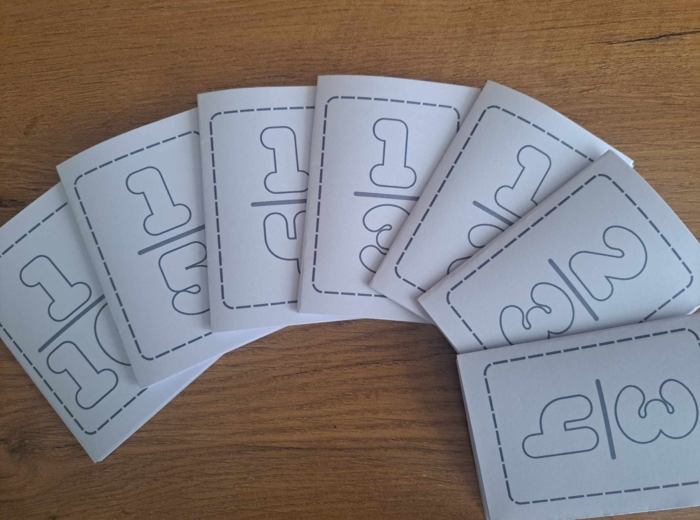 Książeczka ułamkowa - dwie trzecie. Ułamki zwykłe - klasa 4,5