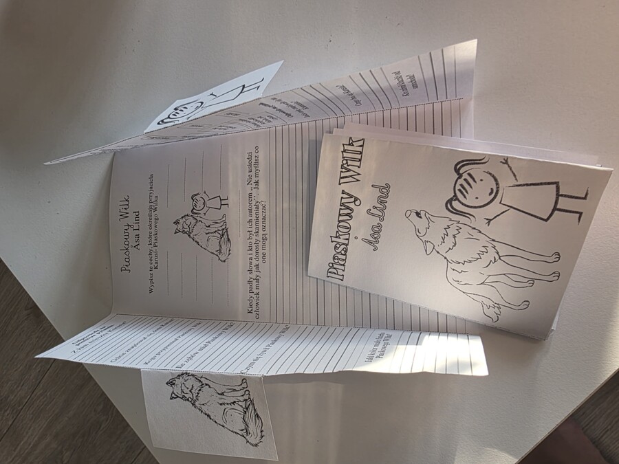 Lapbook + miniksiążeczka ,,PiaskowyWilk"
