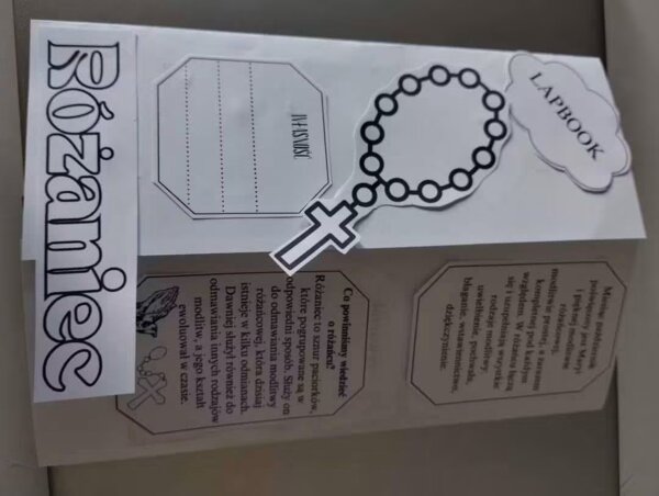 Lapbook Różaniec